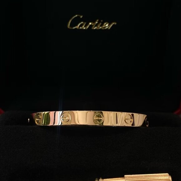 ✅Cartier Love Bracelet Rose Gold  Size 18 - Picture 3 of 6